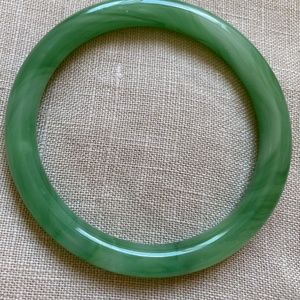 Green Jadeite Bangle